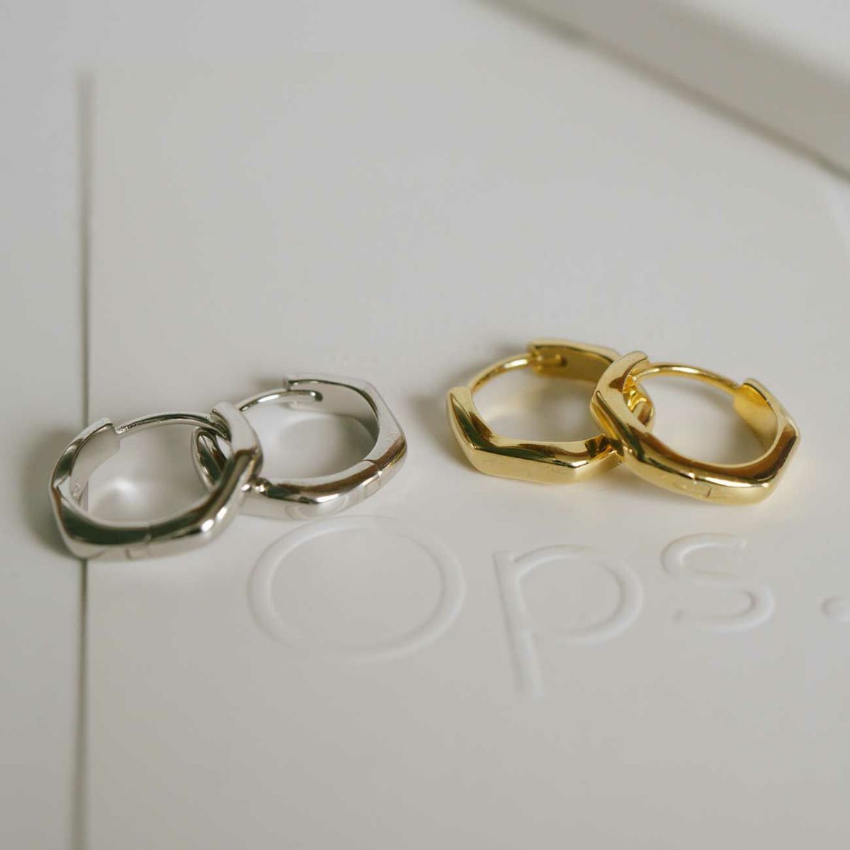 KYKLOS-WAVE HOOP PIERCE 1