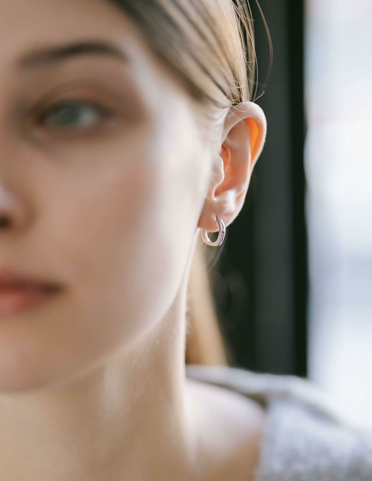 KYKLOS-WAVE HOOP PIERCE 7